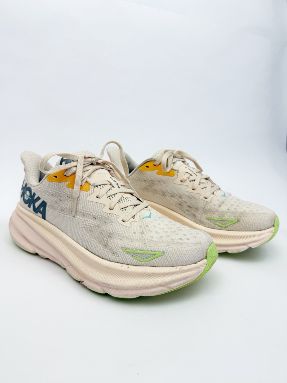 Hoka One One Clifton 9 Running Shoes Sneakers Vanilla/Astral